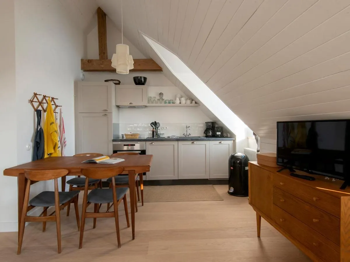 Confort Moderne A Sauzon Avec Vue Sur Port, Accessible Pmr, Wifi, Linge Inclus - Fr-1-418-184 フランス